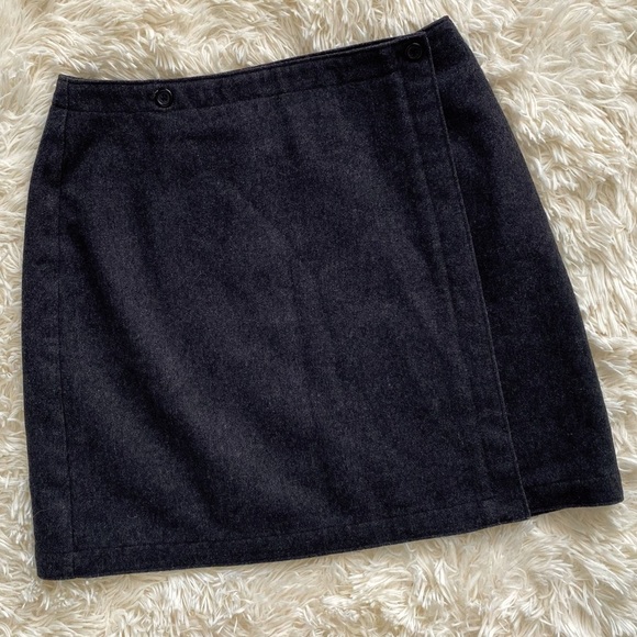 Gap Front Wrap Wool Skirt, size 4 - Picture 1 of 6